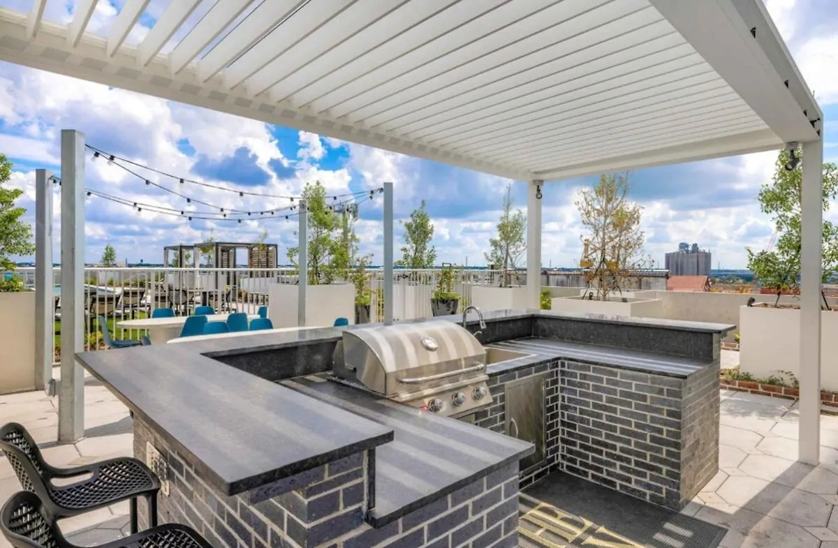 Chic Balcony King Suite Apartment In Channelside Tampa